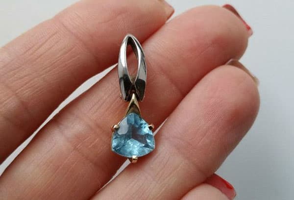 Clouded topaz
