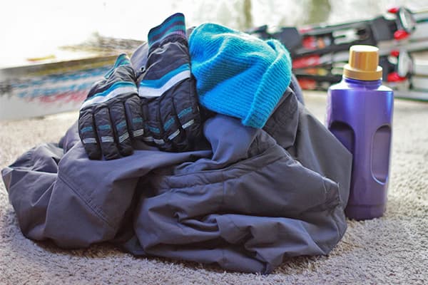 Ski suit and laundry detergent