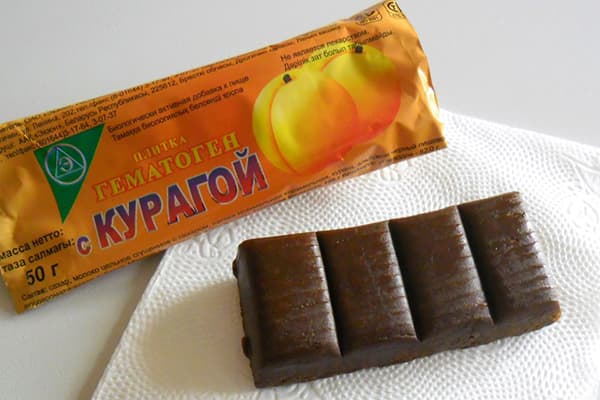 Hematogen with dried apricots