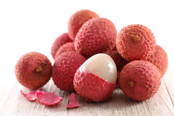 Cleaning the Lychee Fruit