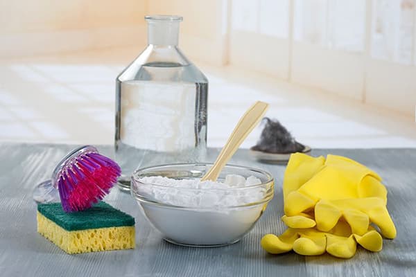 Soda, vinegar and furniture cleaning equipment