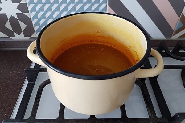 Turmeric Pot