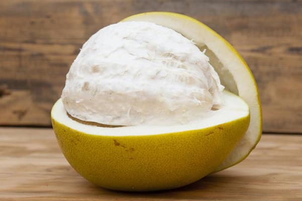 Augļu pomelo