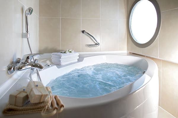 Whirlpool bath