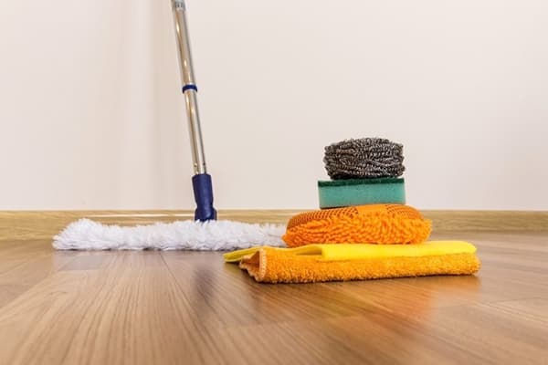 Cleaning equipment