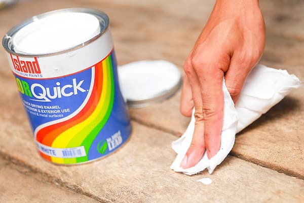 Removing paint stains from the plank floor