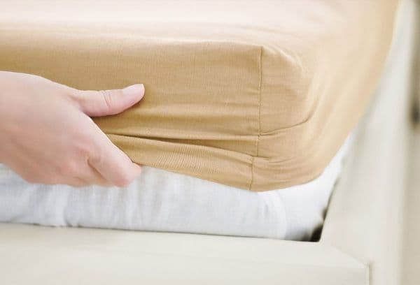 Moving Bed Linen