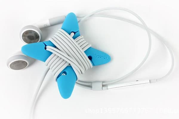 Special organizer for headphones