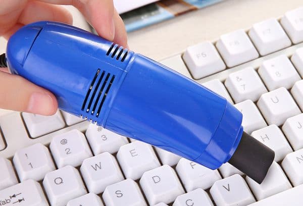 USB tastatūras putekļsūcējs
