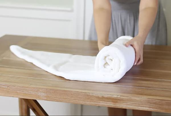 Folding towels like in a spa