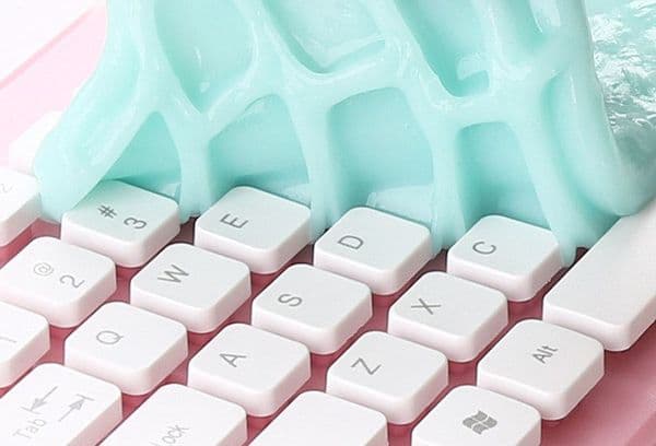 balta tastatūra
