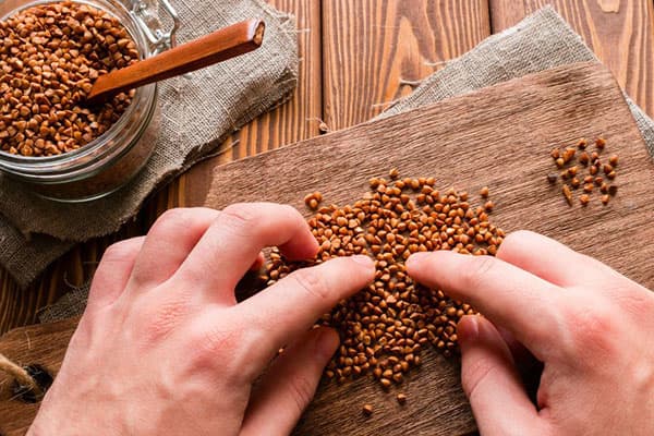 Preparing buckwheat for cooking