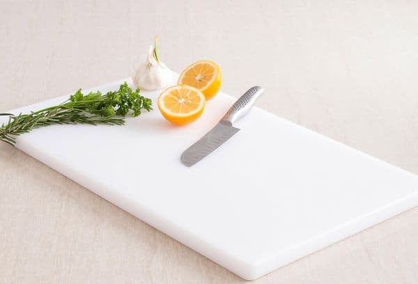 Plastic cutting board