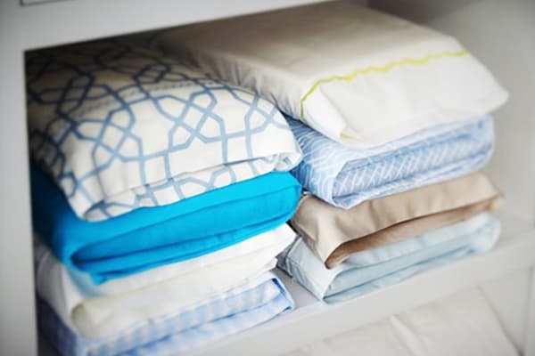 Compact bedding storage