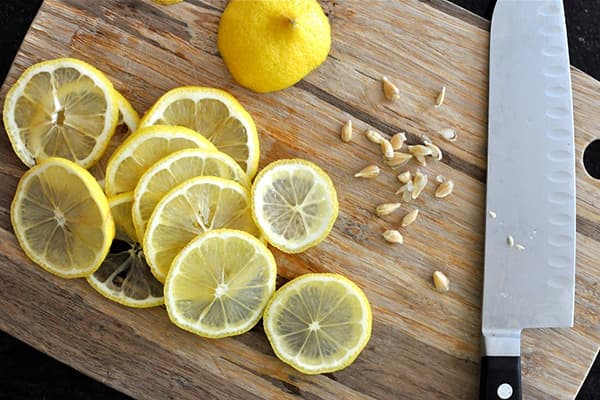 Sliced lemon