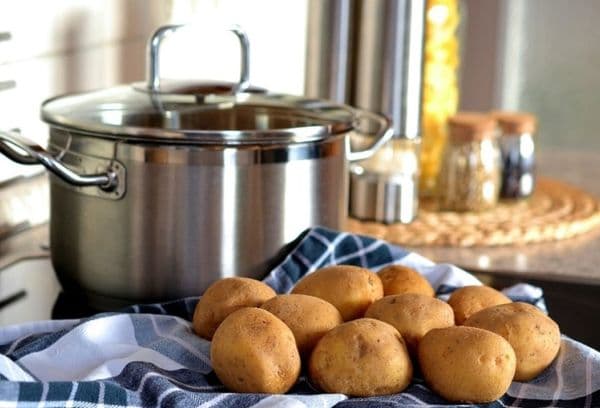 Cooking potatoes