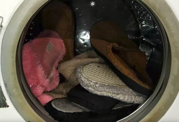 Dirty slippers in the washing machine