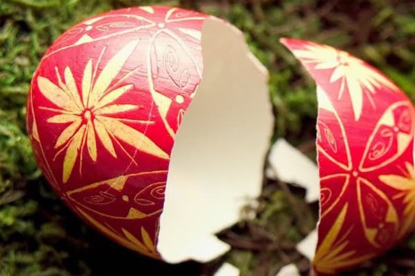 Easter egg shell