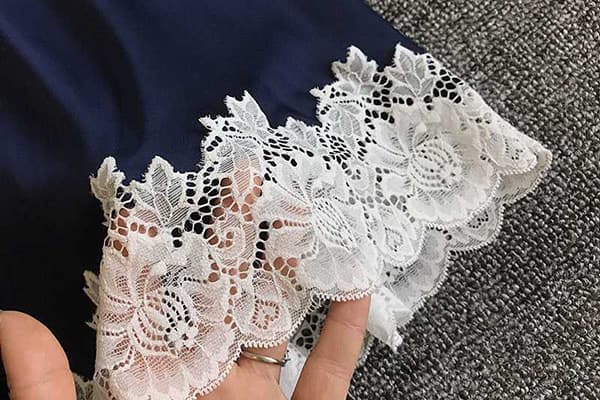 Silk lace trim