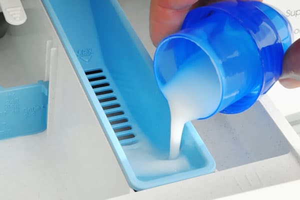 Using an air conditioner when washing in a machine