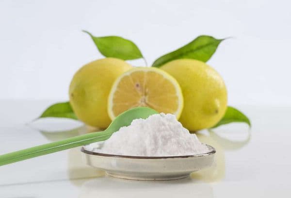 Soda and lemon