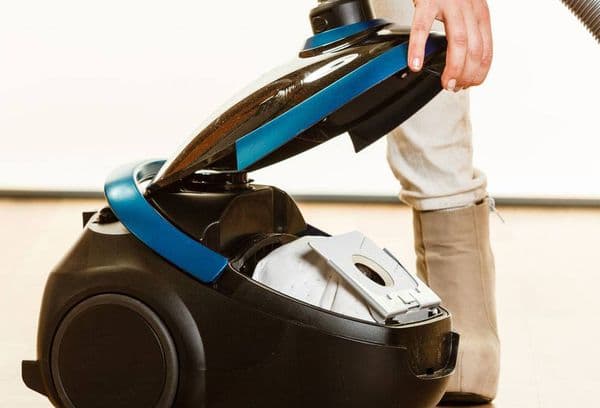 vacuum cleaner cleaning