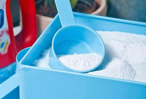 White laundry detergent