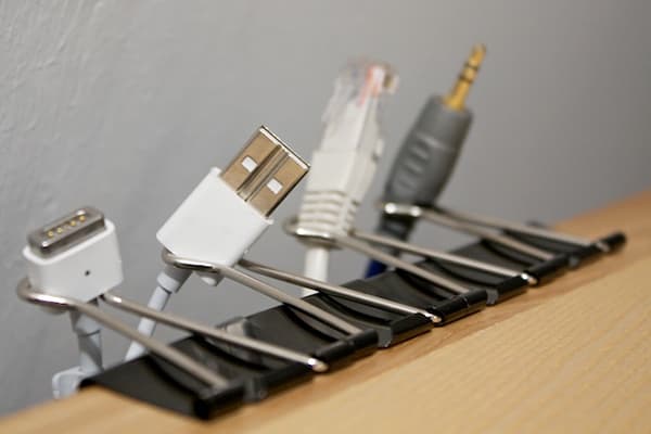 Stationery clip holder