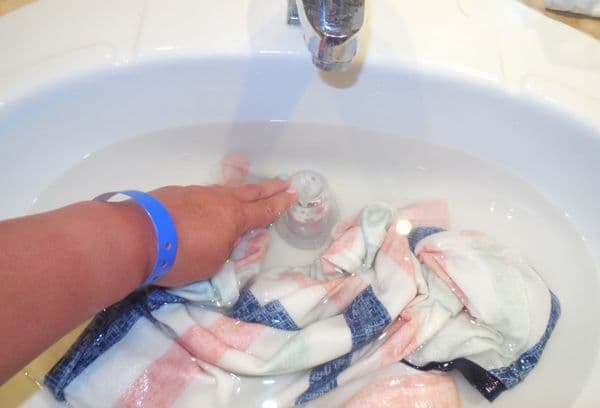 Hand wash in the sink