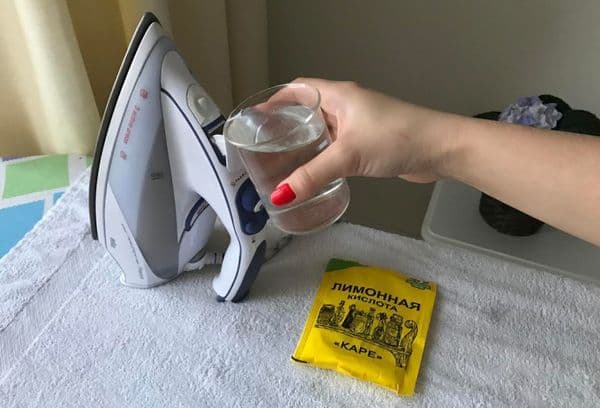 Gludināšanas tīrīšana ar citronskābi