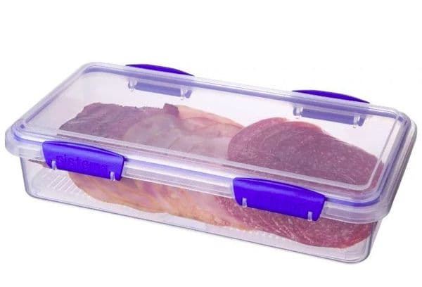 Sliced sausage in containers