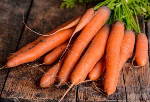 Peeled carrots
