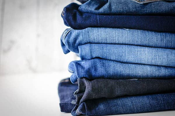 Jeans pile