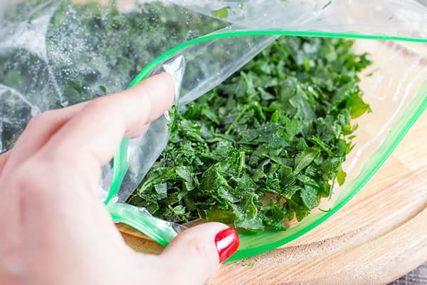 Frozen Parsley in a Zip Pack