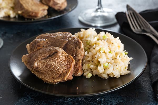 Boiled beef with garnish