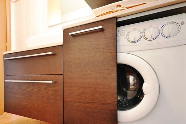 Floor-standing washing machine