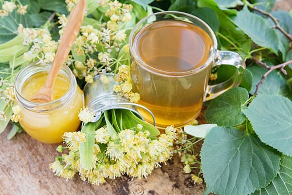 Linden tea with honey