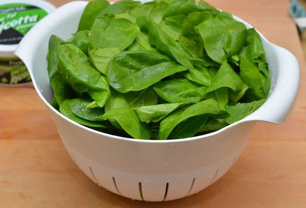 Freezing whole spinach leaves