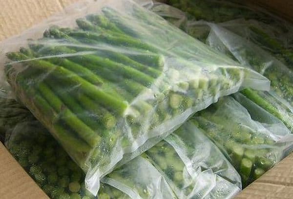 Asparagus pods in cellophane