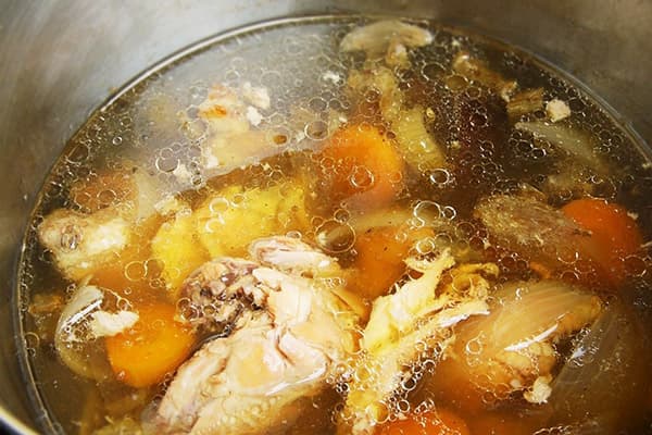 Transparent meat broth
