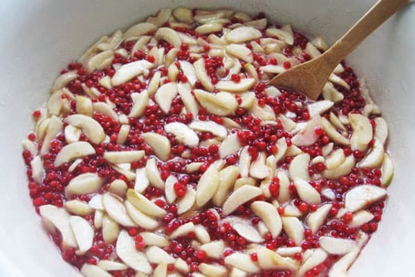 Cooking Cowberry Pear Jam