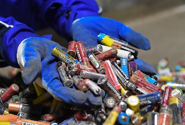 Batteries & Batteries
