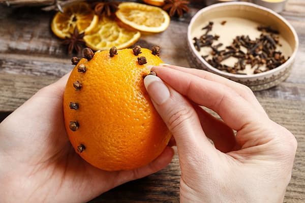 Flavor of orange and clove