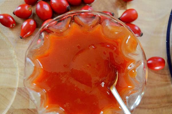 Rosehip jam