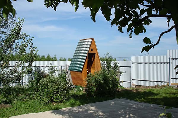 Toilet in the country