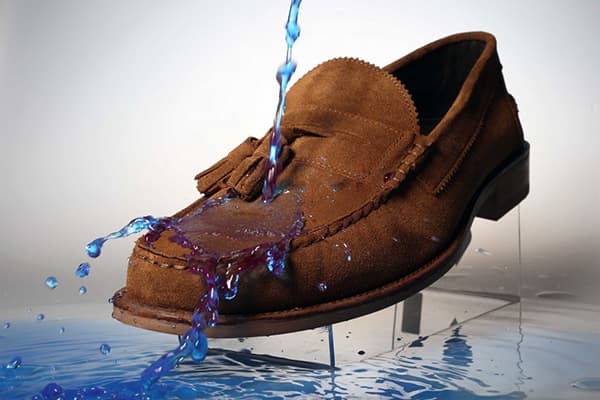 Water-repellent suede shoes
