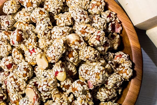 Sesame Peanuts